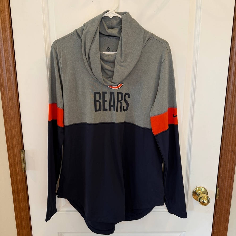 Chicago Bears Ladies Large NFL Team Apparel Nike Dri-Fit Cowl Neck Long Sleeve